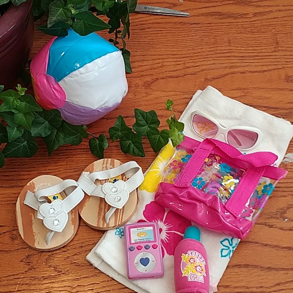 🧸 3/ $20 🧸 Build-A-Bear Beach Accessory Bundle